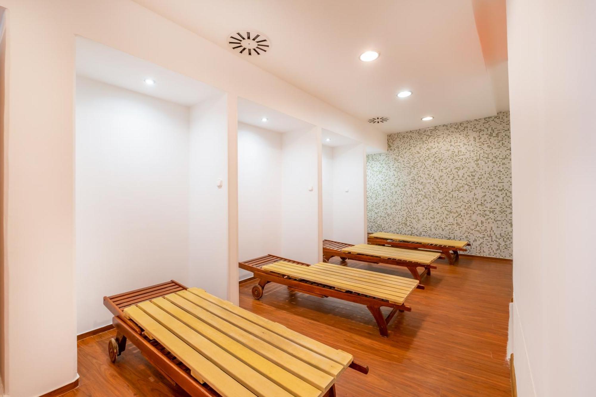 Myflat Club 218 Gold Ii Wellness Siófok