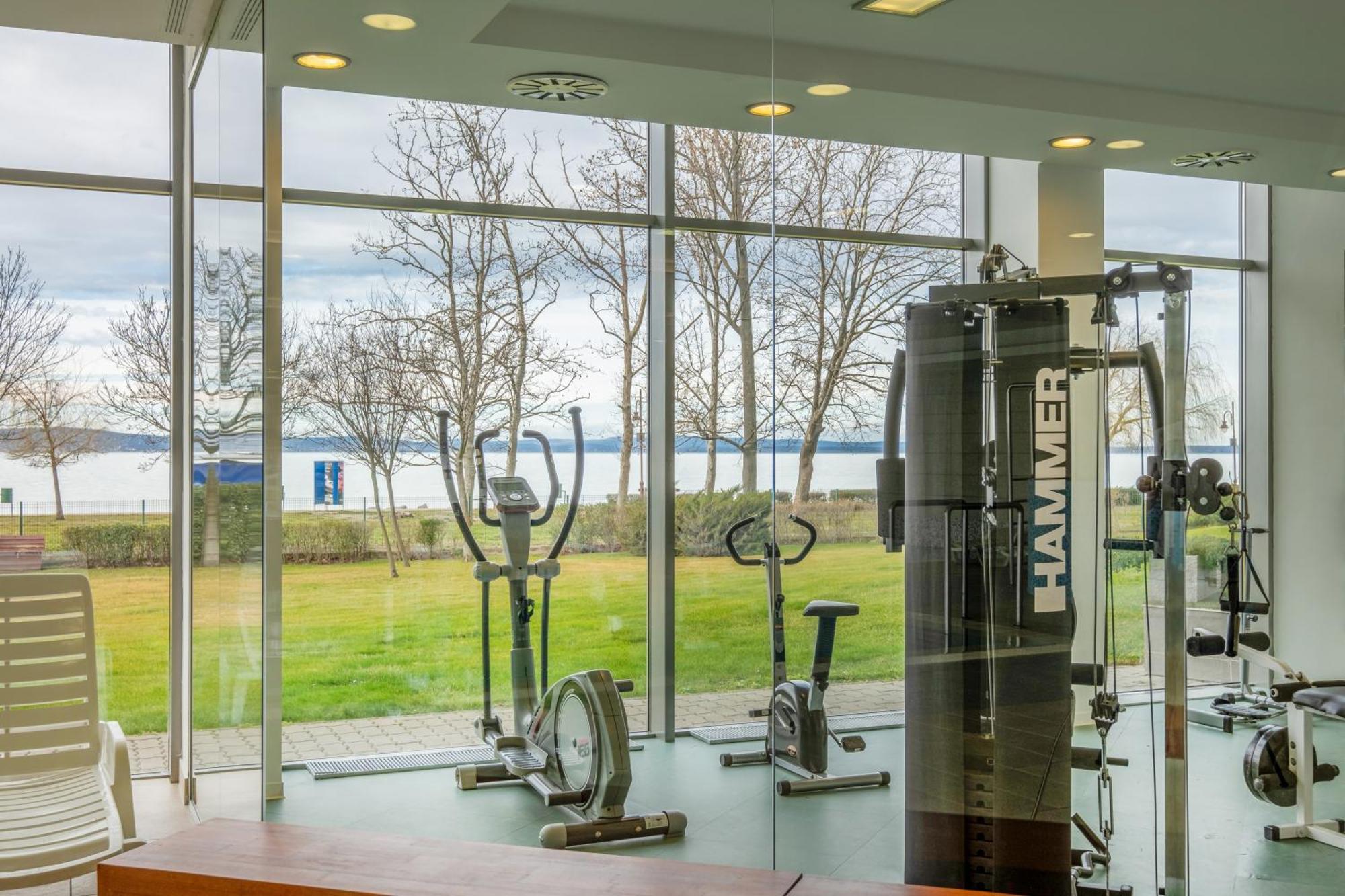 Myflat Club 218 Gold Ii Wellness * Siófok